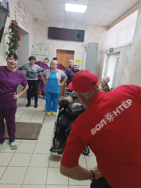 утренняя зарядка и прогулки на свежем воздухе